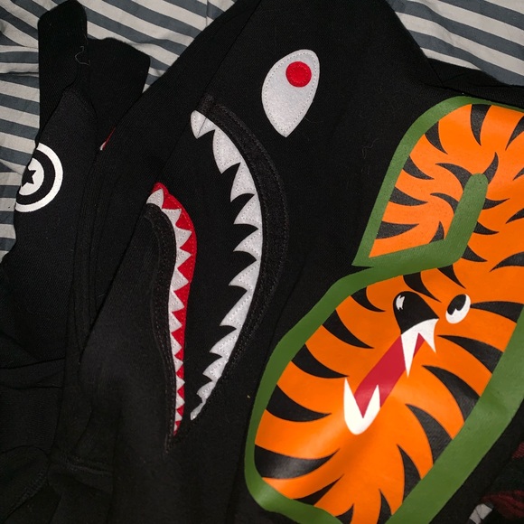 Bathing ape hoodie (authentic) - Picture 2 of 6